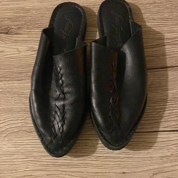 Free People Leather Mules Flats in Size 37 - Picture 4 of 4